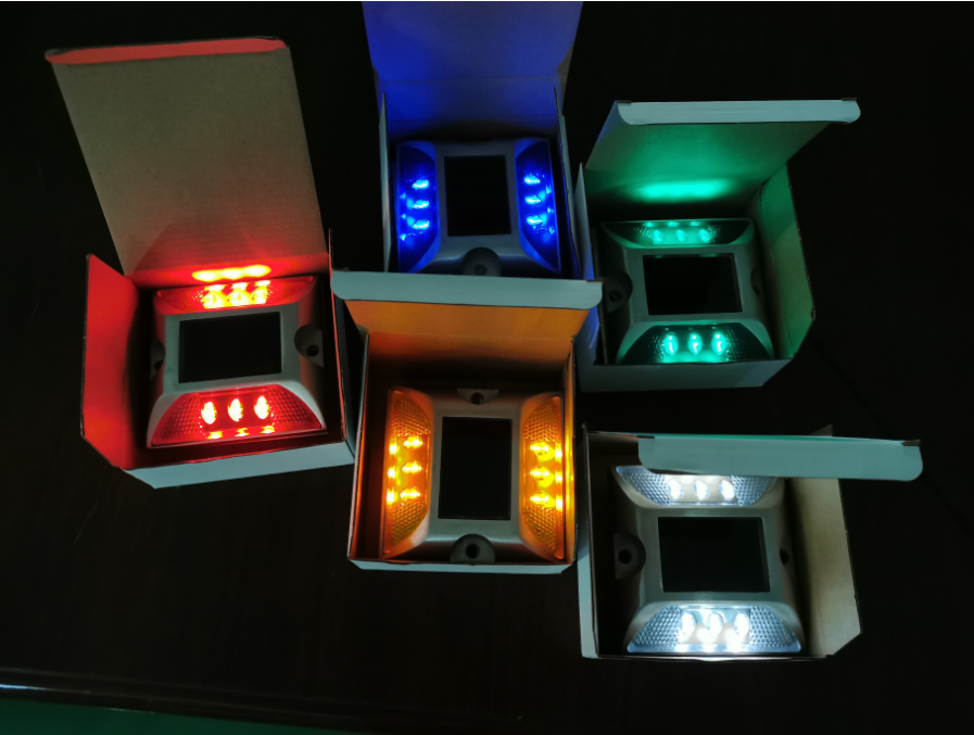 SLOAN SOLAR ROAD STUD SLOAN SOLAR ROAD STUD